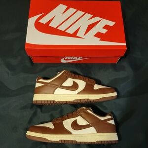 Brand new ds nike dunk low size 9 men's/ women's 10.5